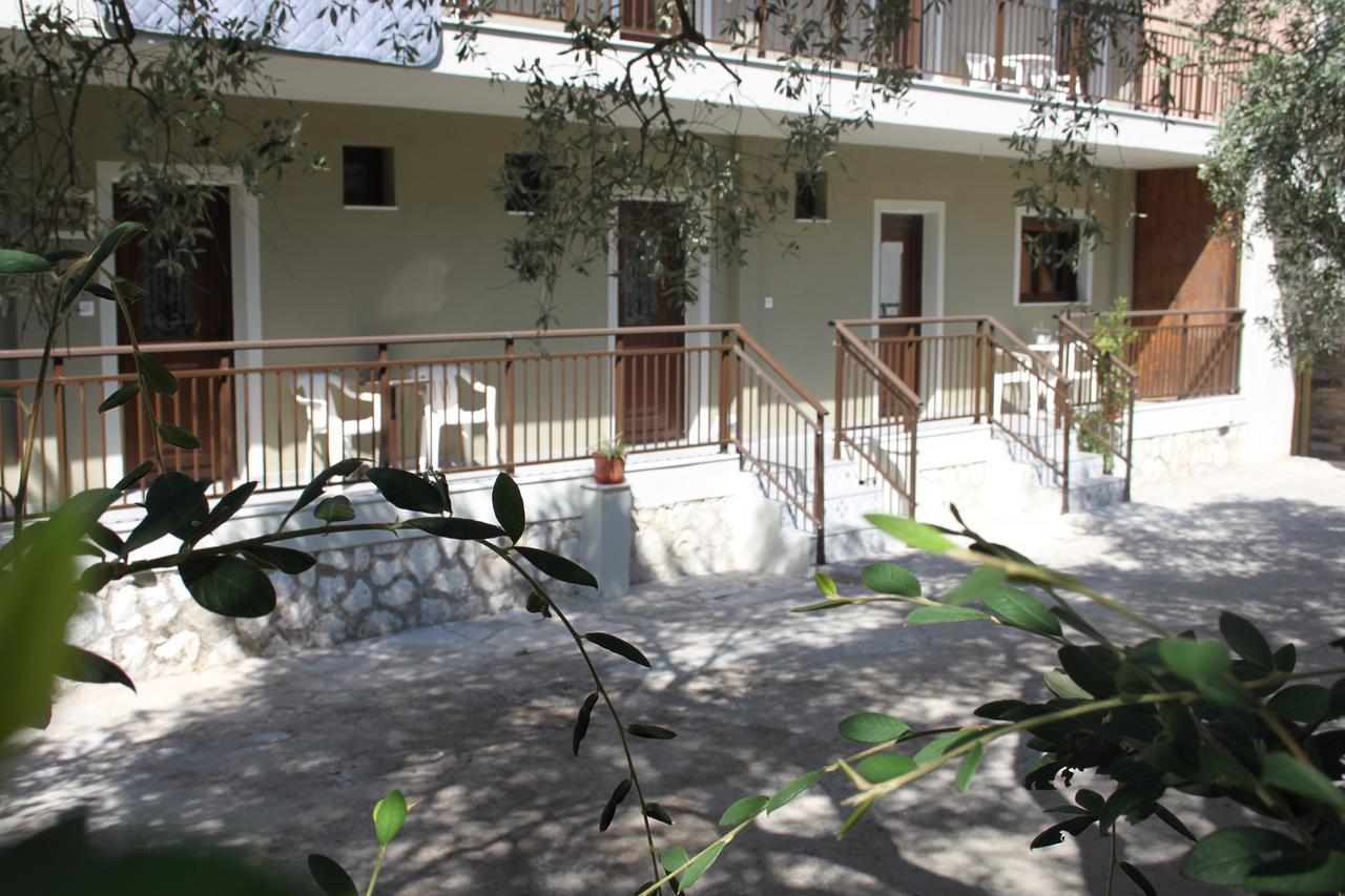 House Ekton Aparthotel Pefkari Ngoại thất bức ảnh